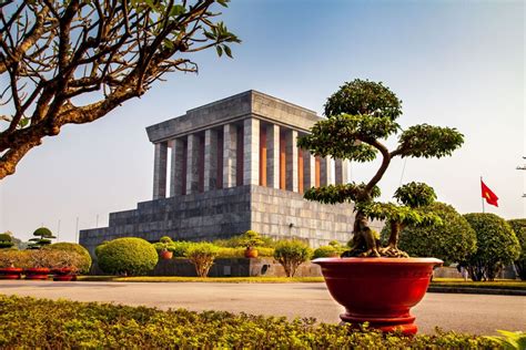 Le Mausolée de Trinh Minh Quang: Un Monument Historique Impressionnant et un Joyau Architectural Caché à Empuri